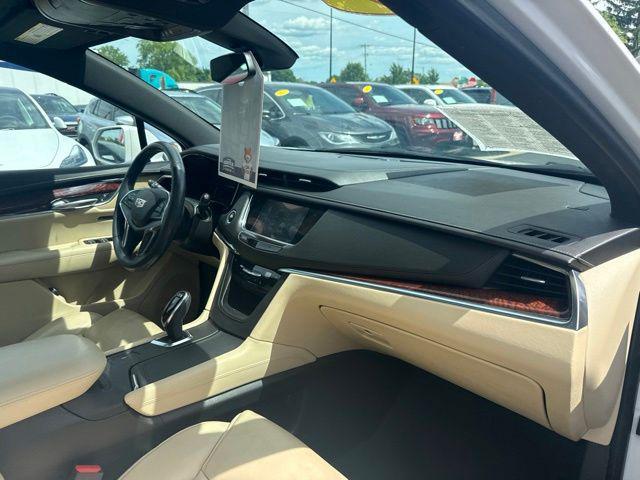 used 2017 Cadillac XT5 car, priced at $15,997
