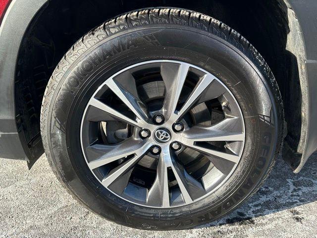 used 2017 Toyota Highlander Hybrid car, priced at $20,997