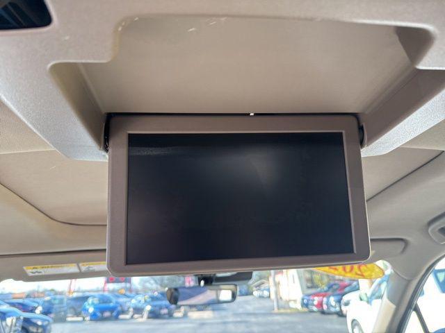 used 2021 Honda Pilot car, priced at $30,000