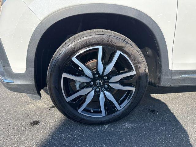 used 2021 Honda Pilot car, priced at $30,000