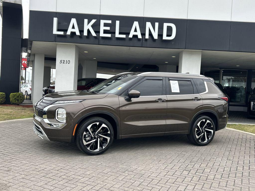 used 2024 Mitsubishi Outlander car, priced at $27,499