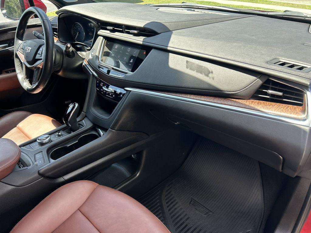 used 2024 Cadillac XT5 car, priced at $39,488