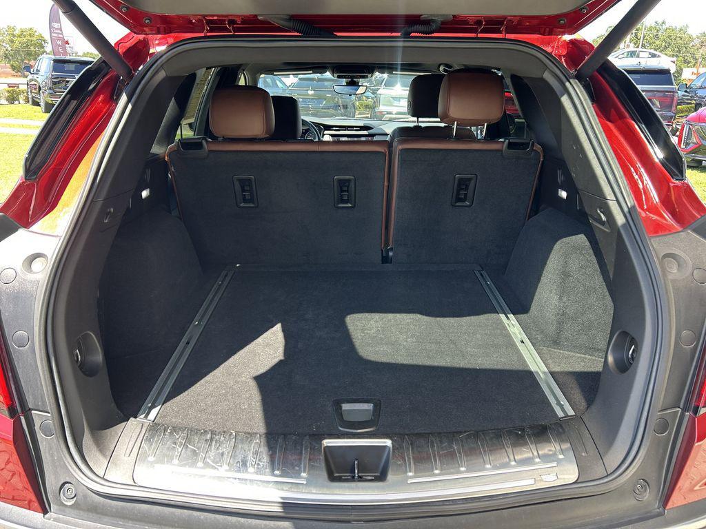 used 2024 Cadillac XT5 car, priced at $39,488