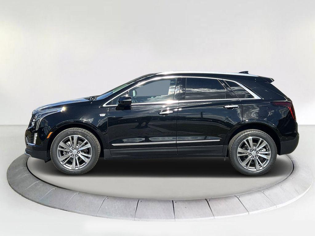 new 2025 Cadillac XT5 car