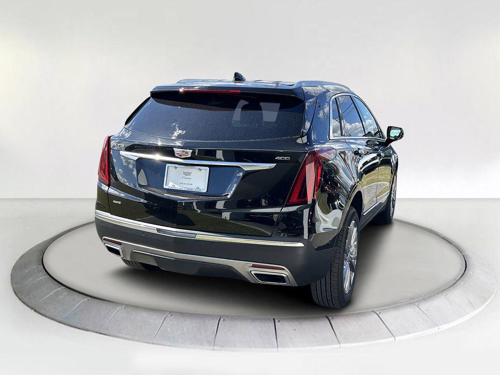 new 2025 Cadillac XT5 car