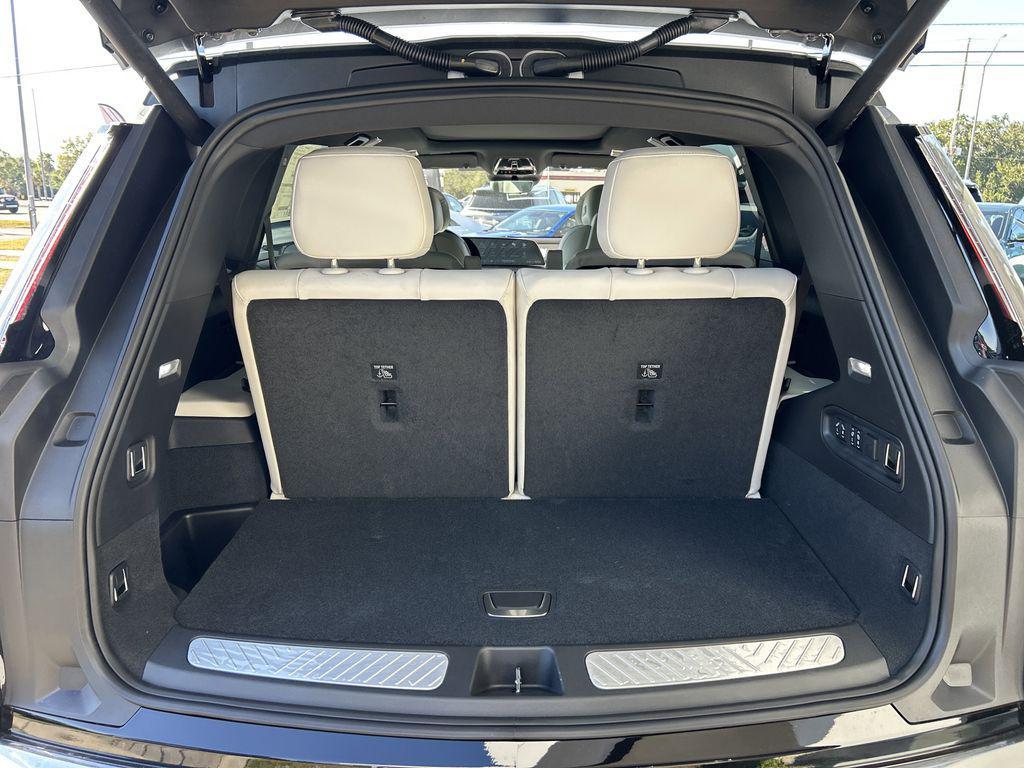 new 2026 Cadillac VISTIQ car, priced at $81,390