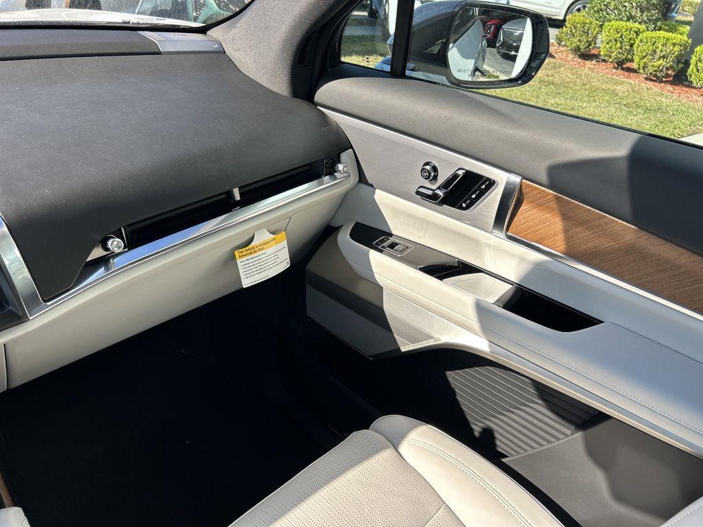 new 2026 Cadillac VISTIQ car, priced at $81,390