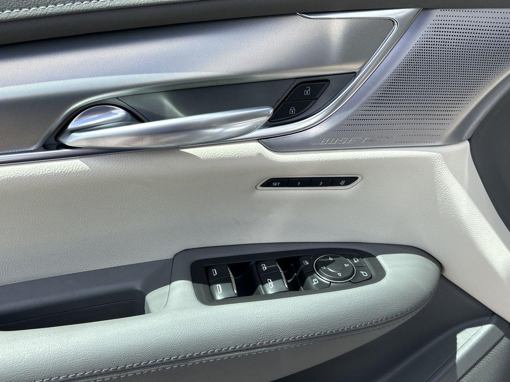 new 2026 Cadillac XT5 car, priced at $59,020