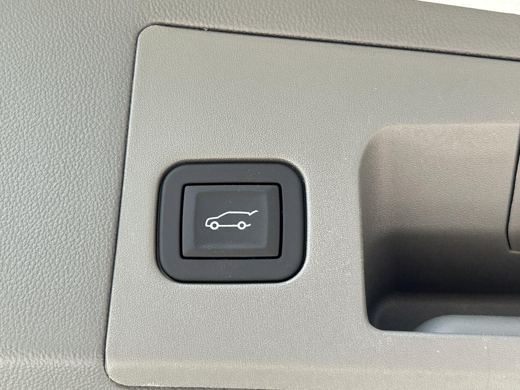 new 2026 Cadillac XT5 car, priced at $59,020