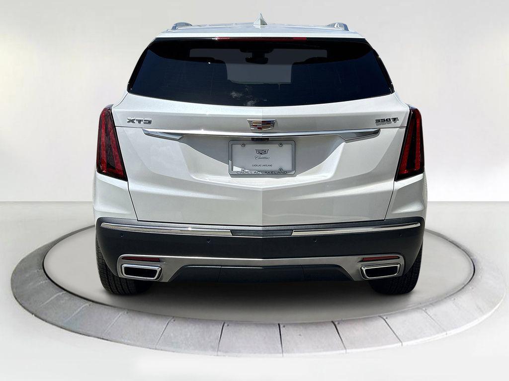 new 2026 Cadillac XT5 car, priced at $59,020