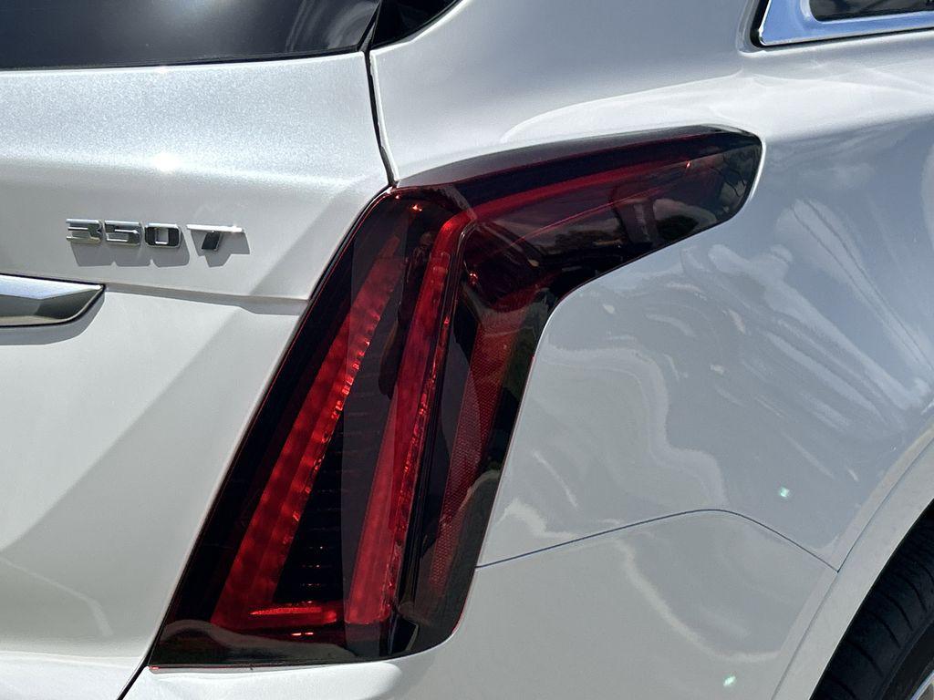 new 2026 Cadillac XT5 car, priced at $59,020
