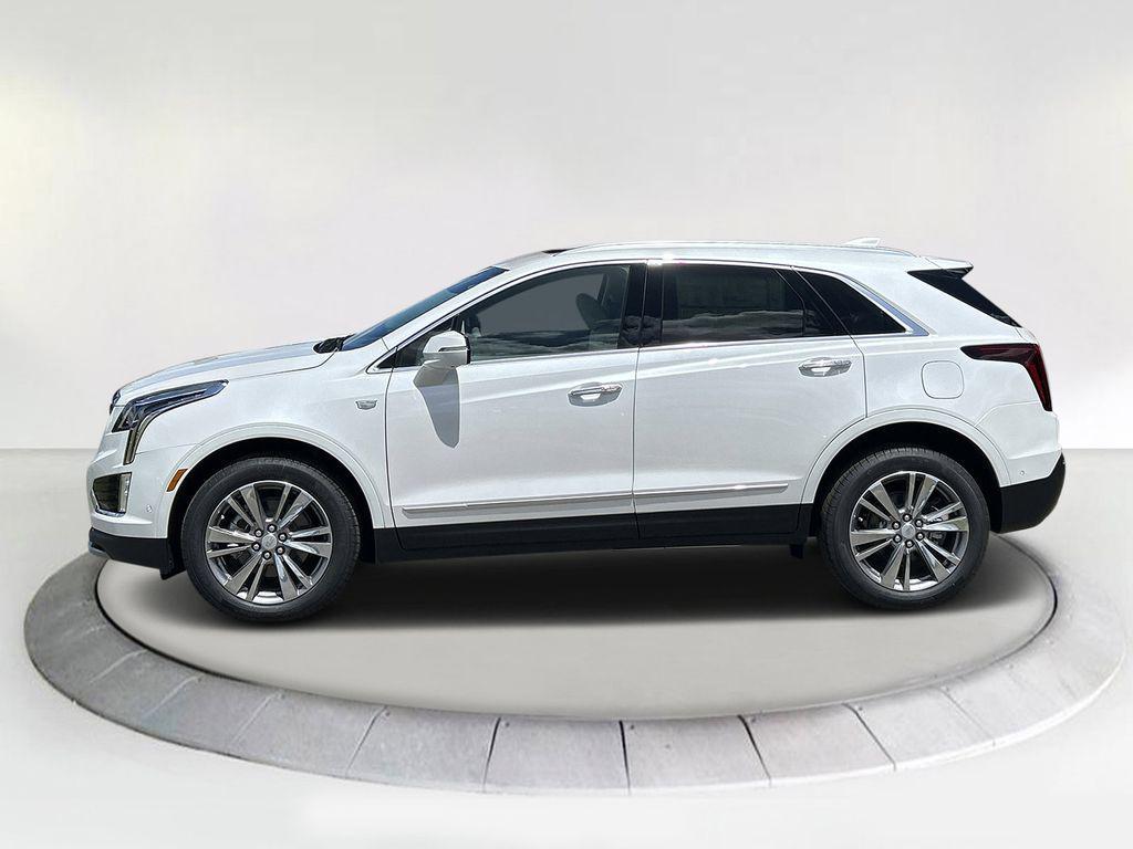 new 2026 Cadillac XT5 car, priced at $59,020