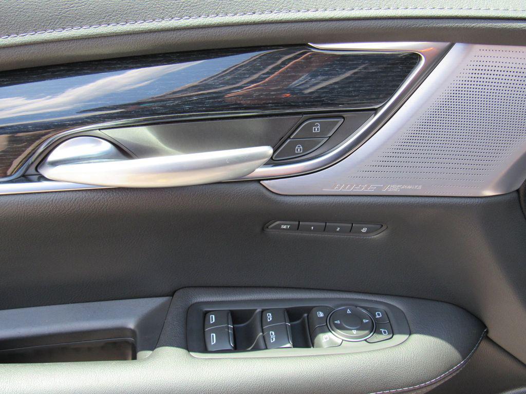 new 2025 Cadillac XT5 car, priced at $52,615