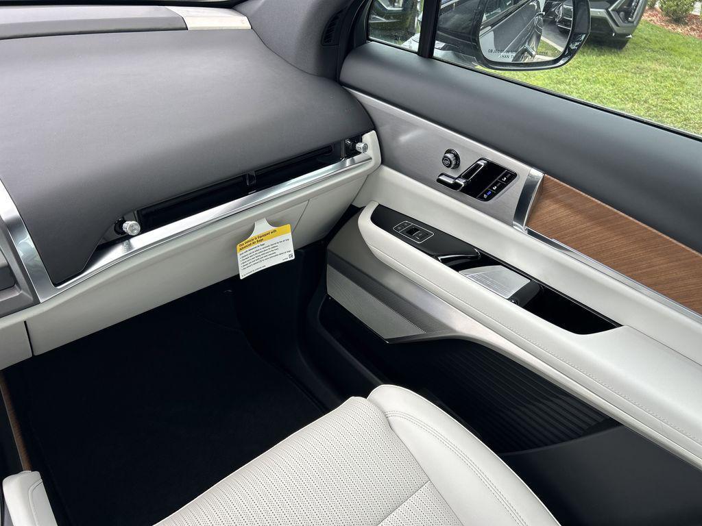 new 2026 Cadillac VISTIQ car, priced at $79,890