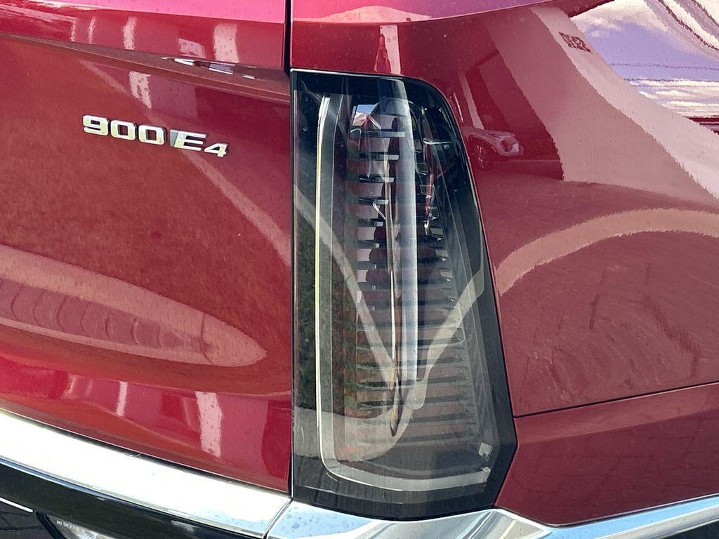 new 2026 Cadillac VISTIQ car