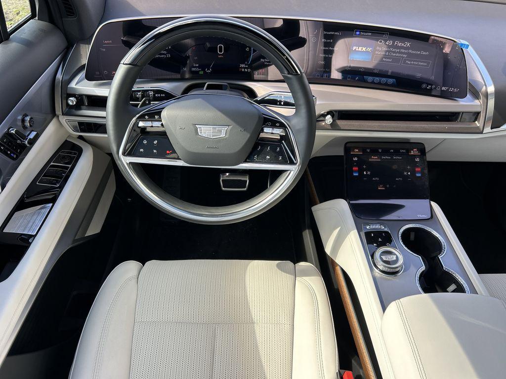 new 2026 Cadillac VISTIQ car