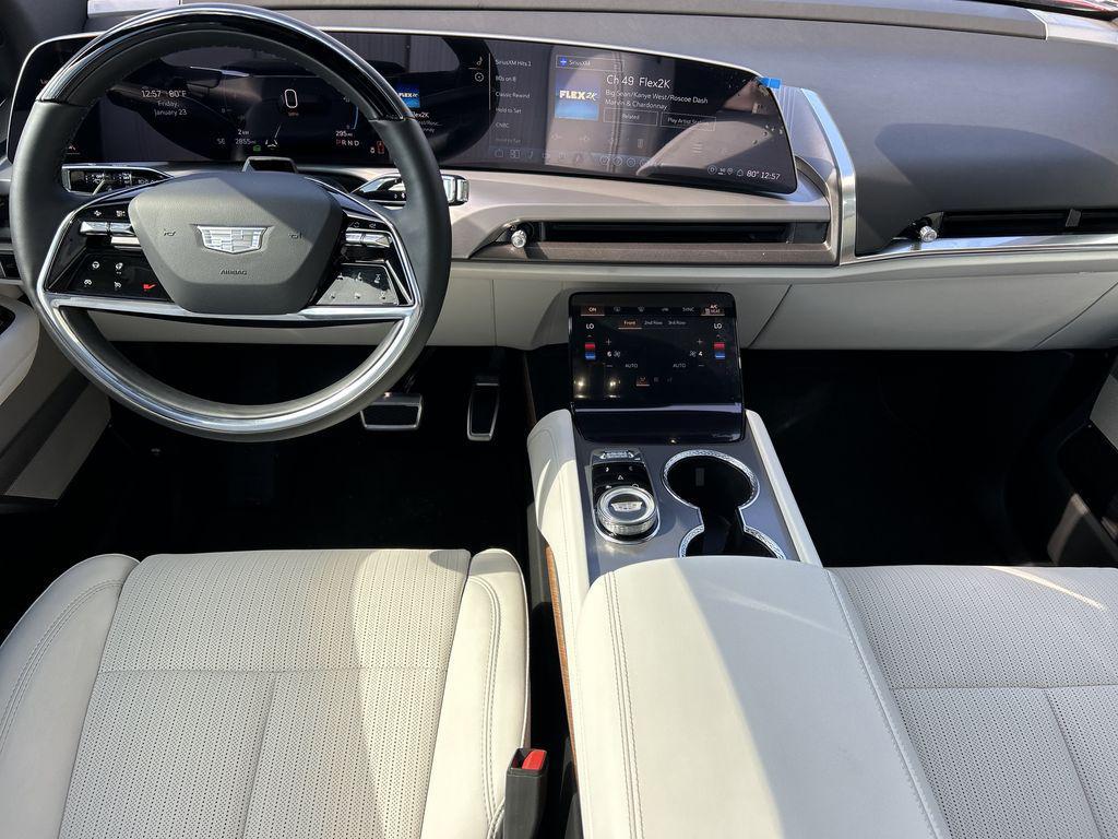 new 2026 Cadillac VISTIQ car