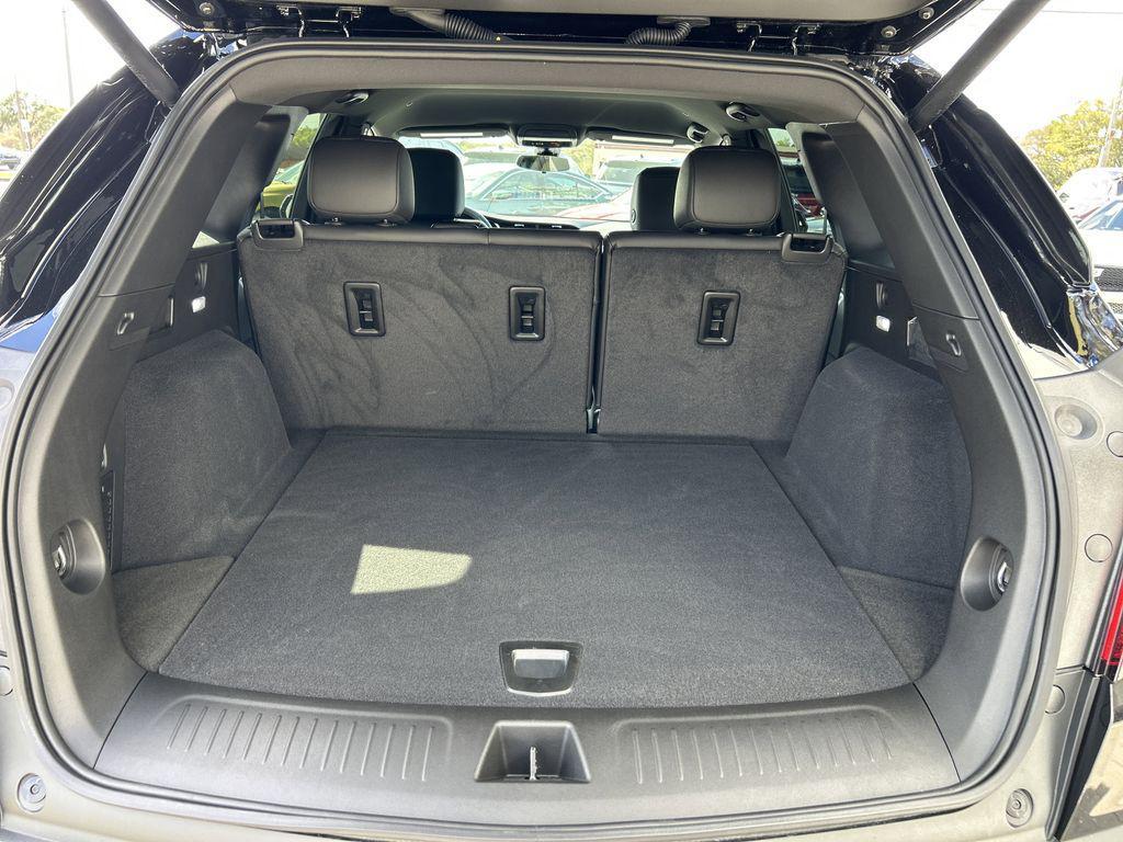 new 2026 Cadillac XT5 car, priced at $48,420