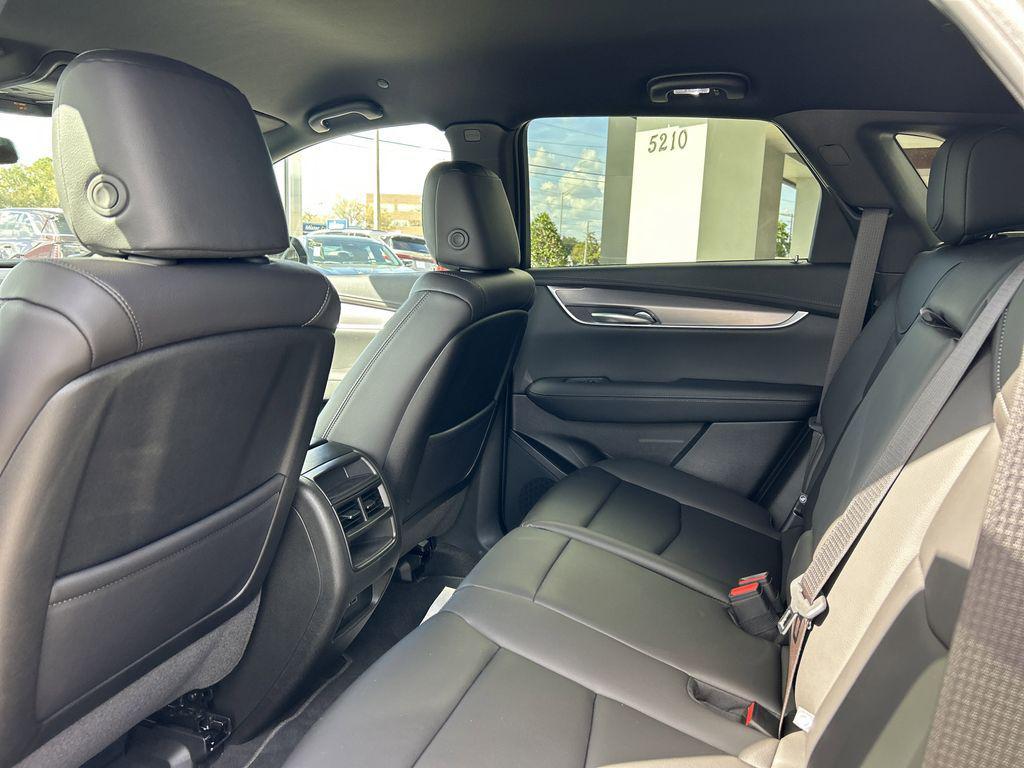 new 2026 Cadillac XT5 car, priced at $48,420