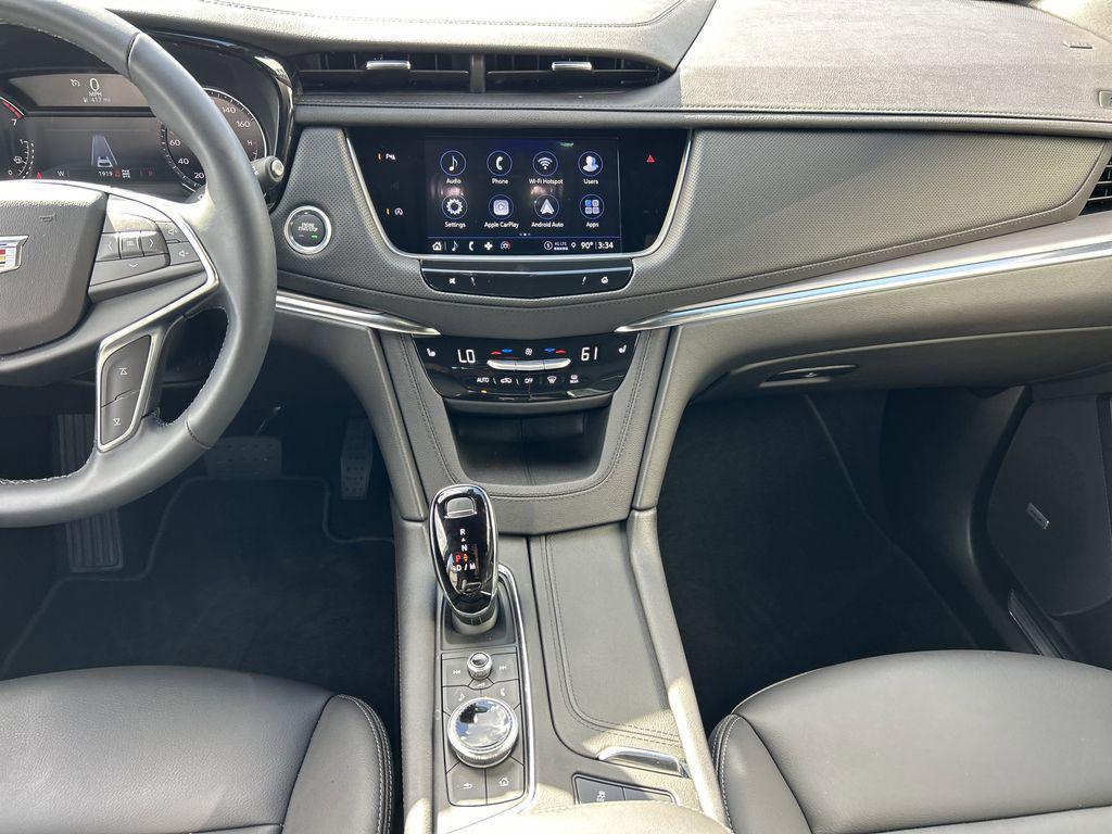 new 2026 Cadillac XT5 car, priced at $48,420