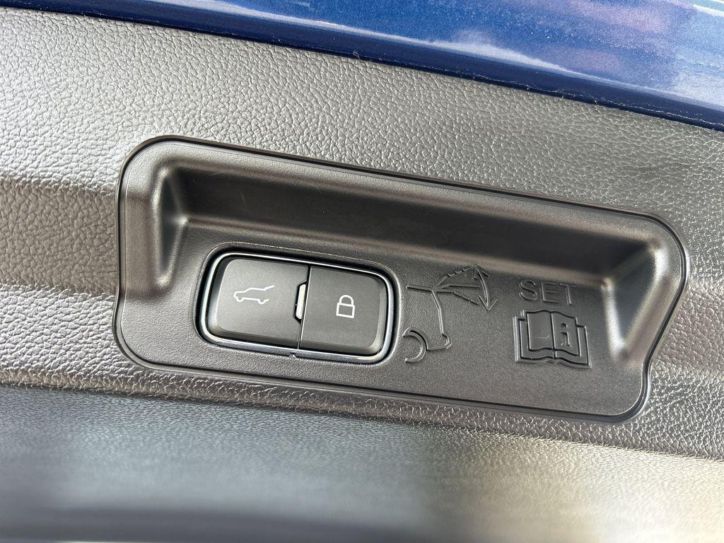 used 2022 Ford Explorer car, priced at $31,889