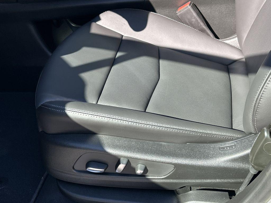 new 2026 Cadillac XT5 car, priced at $54,395