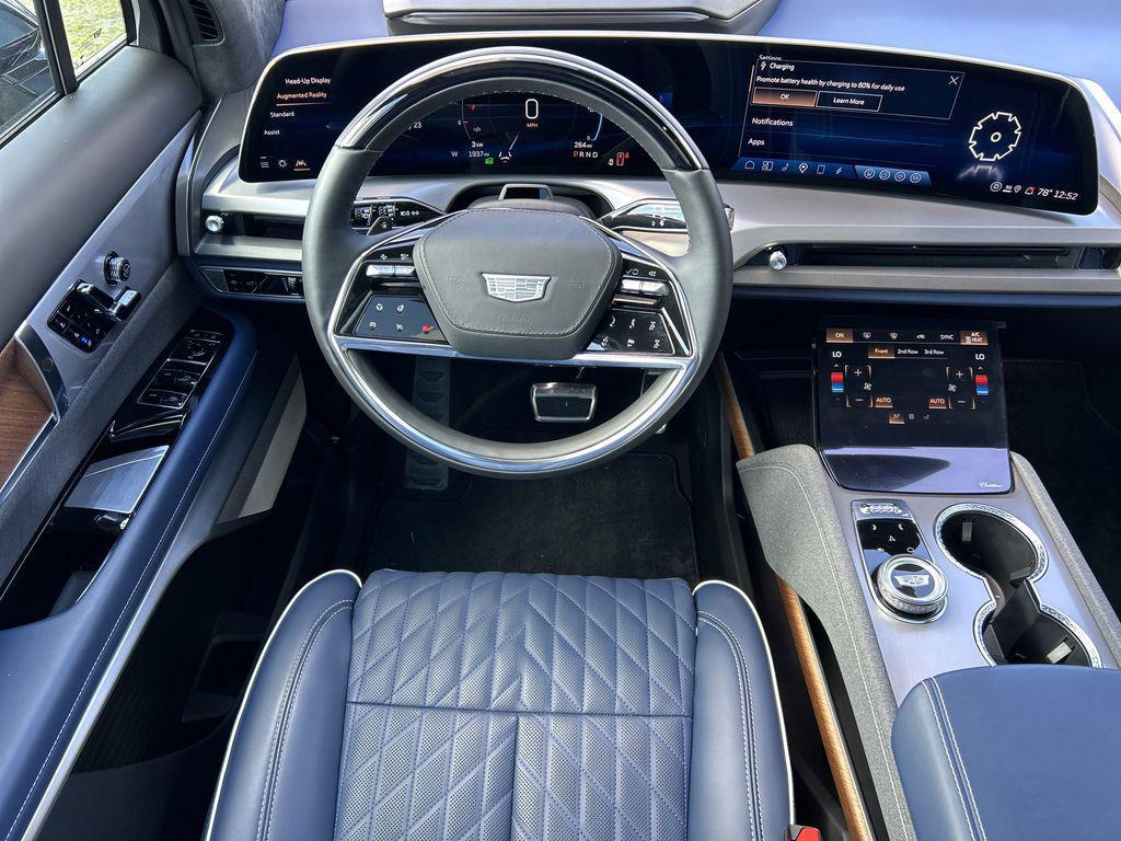 new 2026 Cadillac VISTIQ car