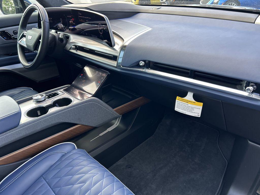 new 2026 Cadillac VISTIQ car