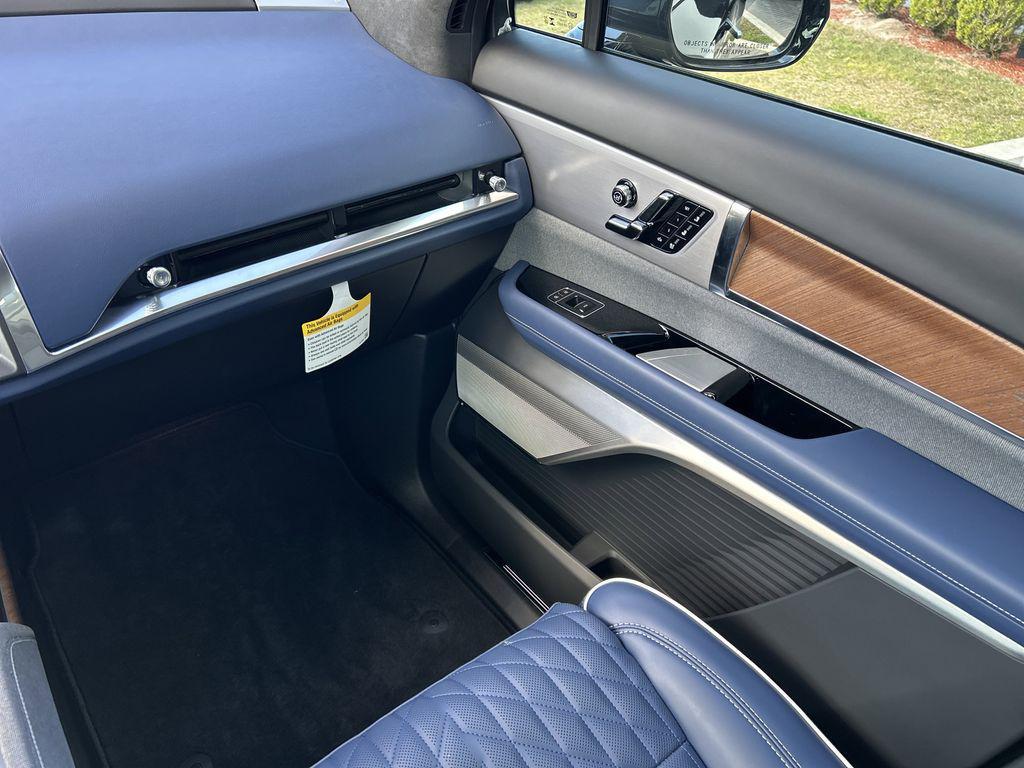 new 2026 Cadillac VISTIQ car