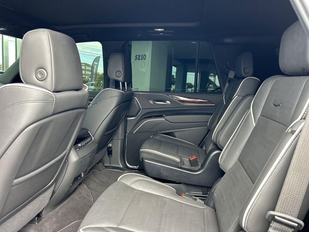 used 2024 Cadillac Escalade car, priced at $77,678