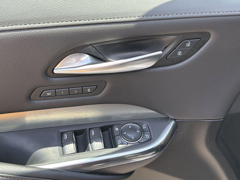 used 2023 Cadillac XT4 car, priced at $32,425