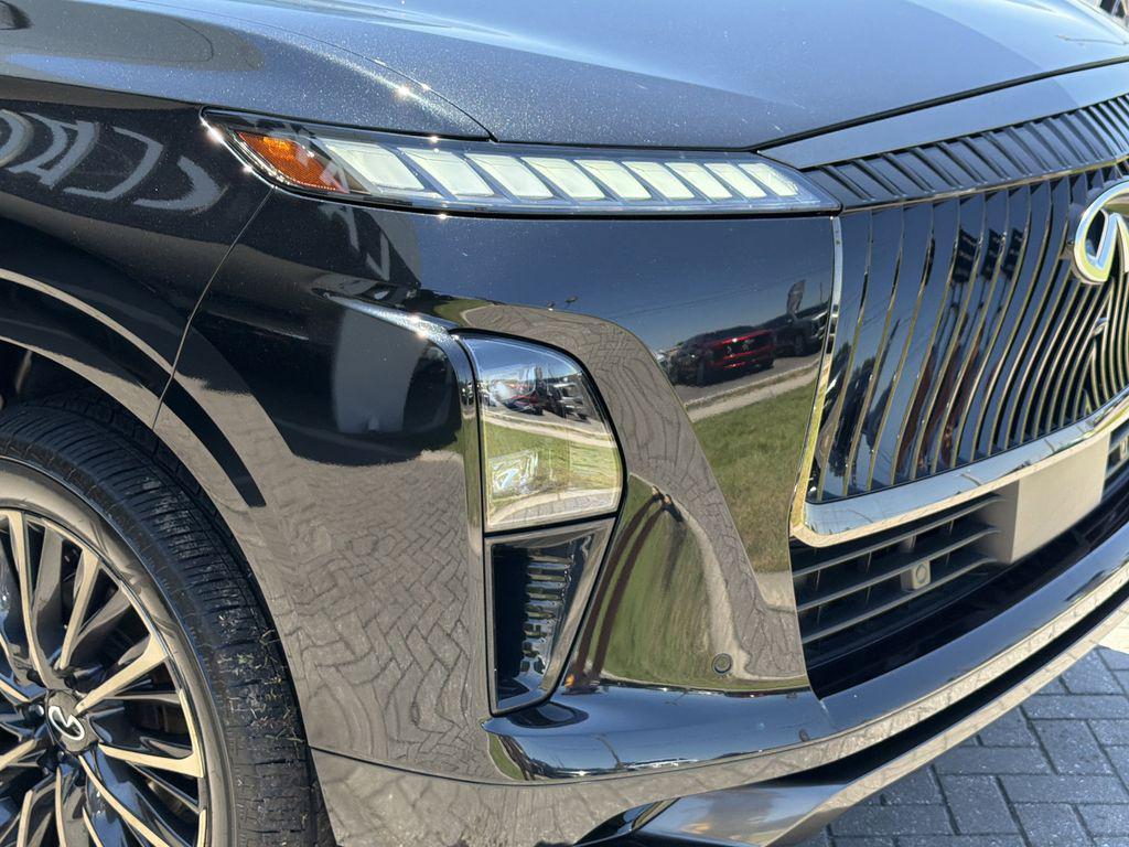 used 2025 INFINITI QX80 car, priced at $86,429