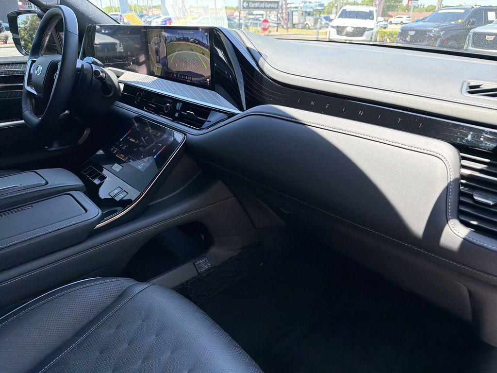 used 2025 INFINITI QX80 car, priced at $86,429