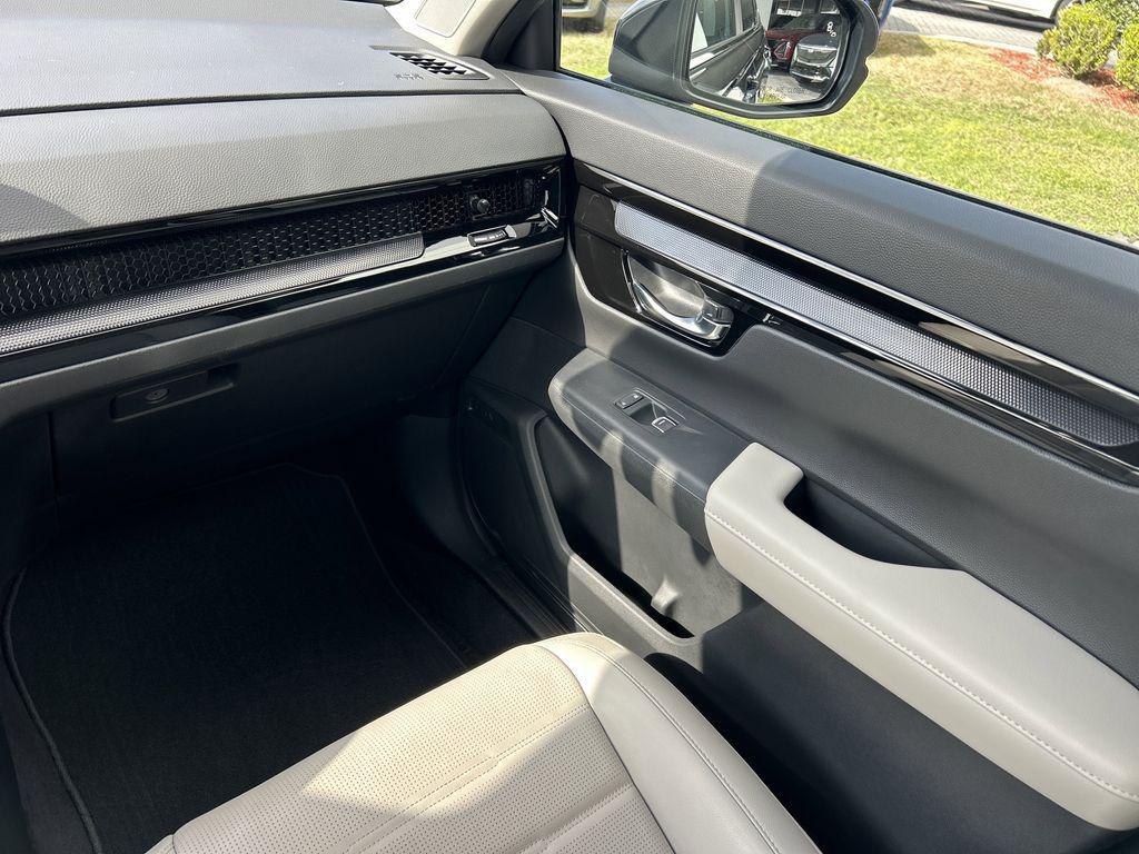 used 2025 Honda CR-V car, priced at $33,984