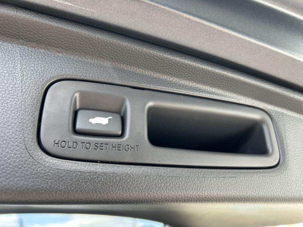 used 2025 Honda CR-V car, priced at $33,984