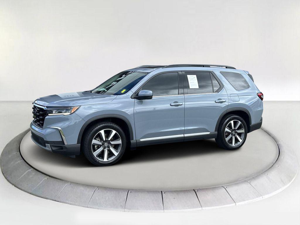 used 2023 Honda Pilot car, priced at $37,893