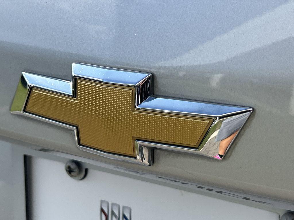 used 2020 Chevrolet Equinox car, priced at $16,895