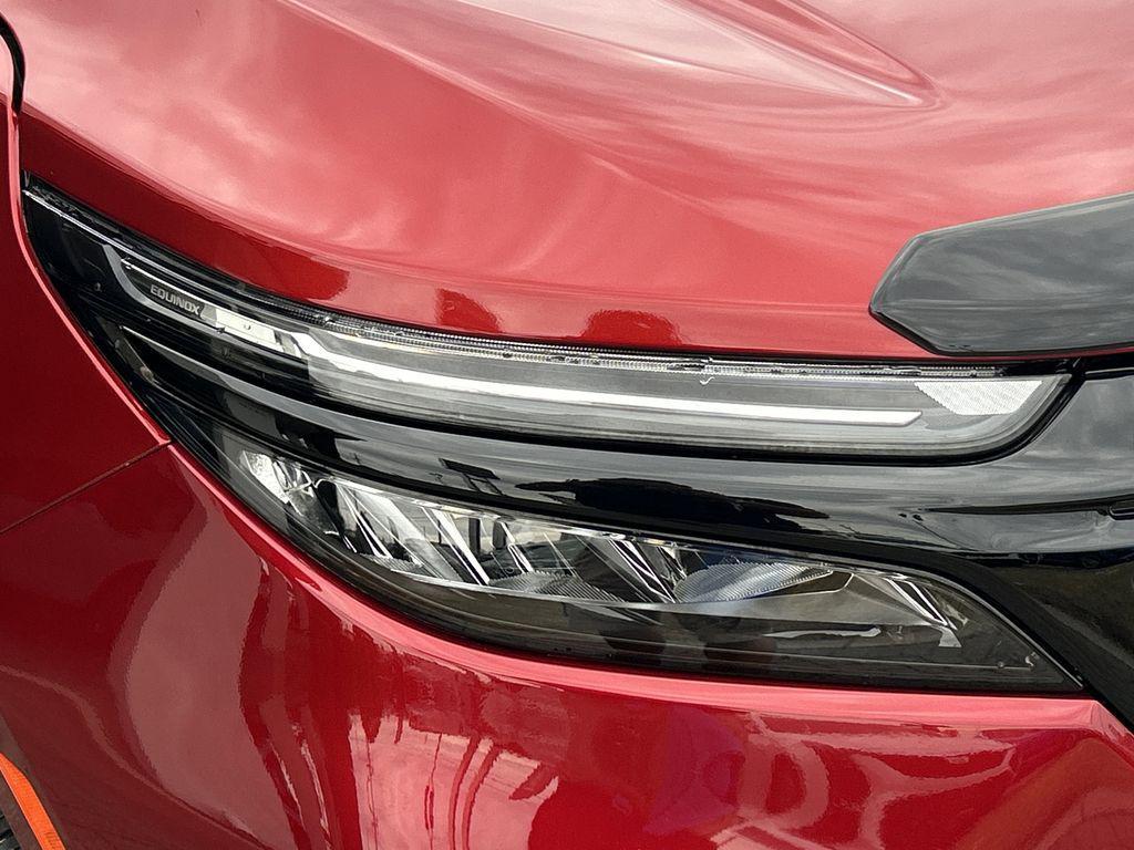 used 2024 Chevrolet Equinox car, priced at $28,888