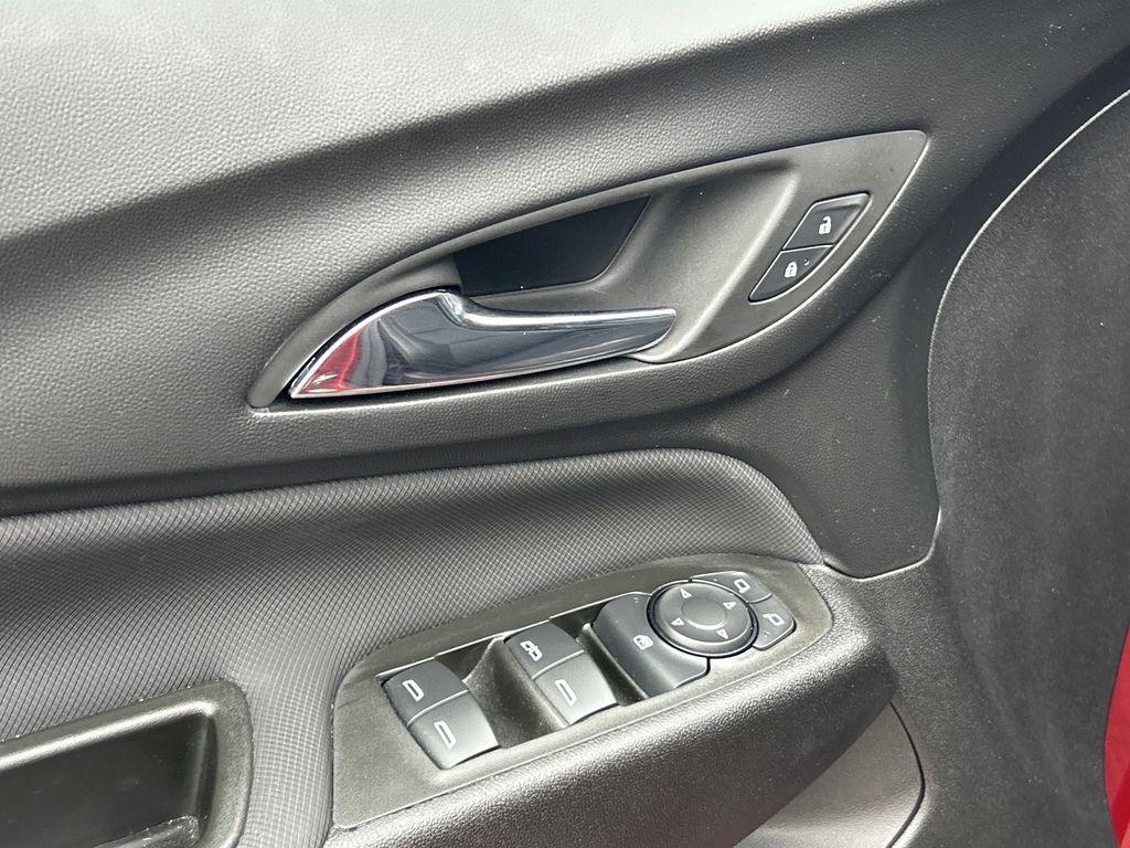 used 2024 Chevrolet Equinox car, priced at $28,888