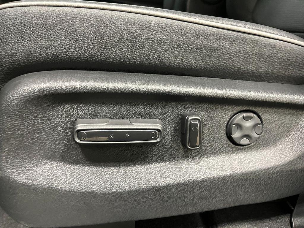 new 2026 Honda Odyssey car, priced at $50,671
