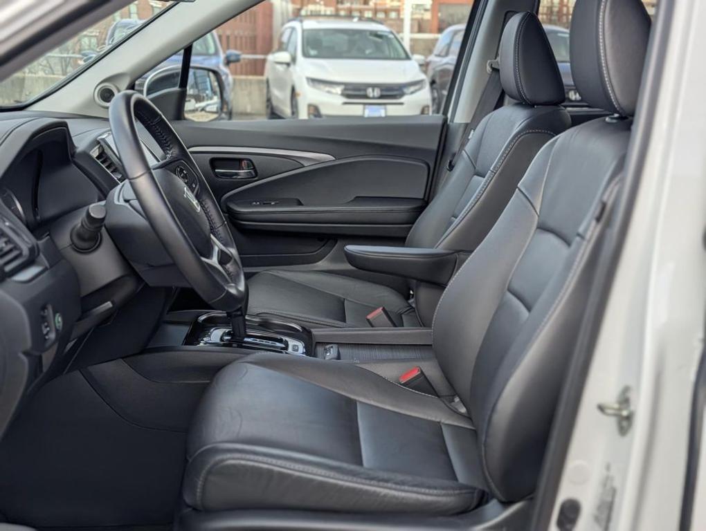 used 2020 Honda Pilot car, priced at $28,995