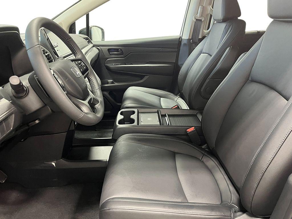 new 2026 Honda Odyssey car, priced at $45,545