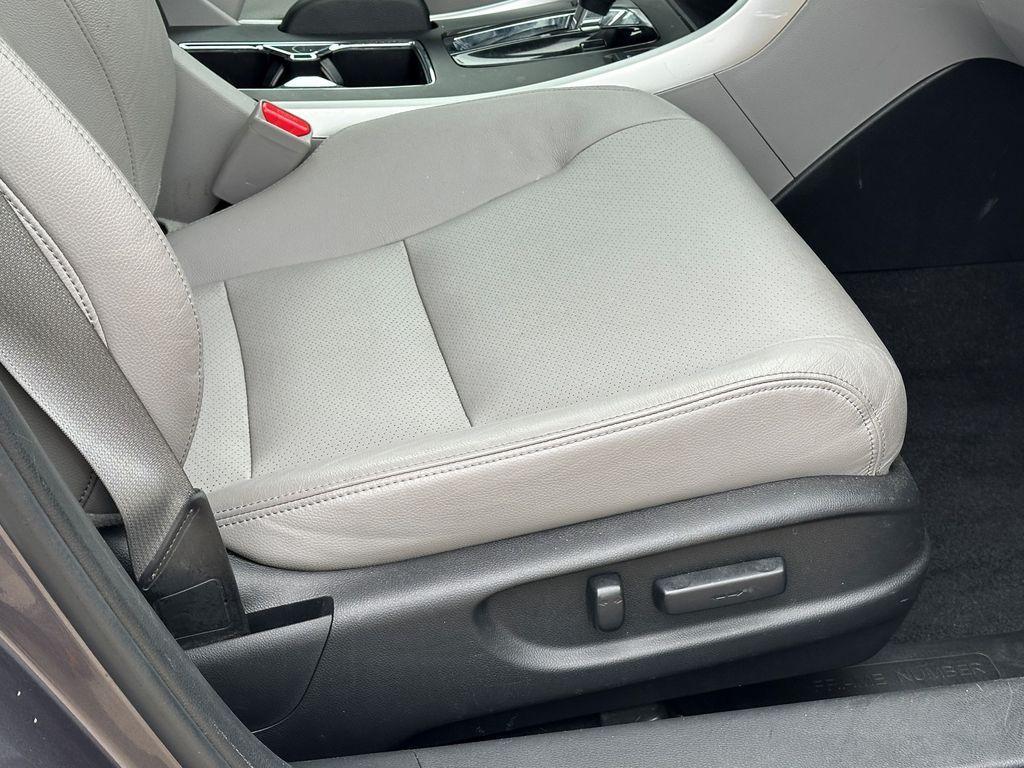 used 2015 Honda Accord car, priced at $13,653
