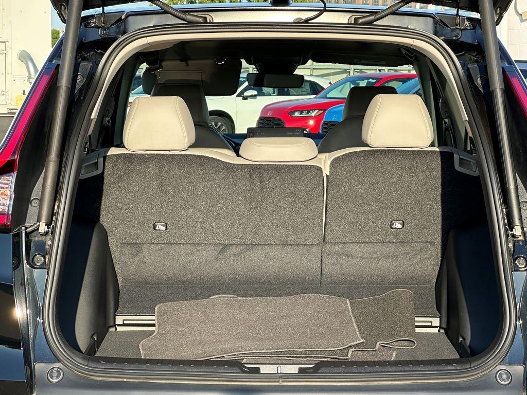 used 2025 Honda CR-V car, priced at $35,695