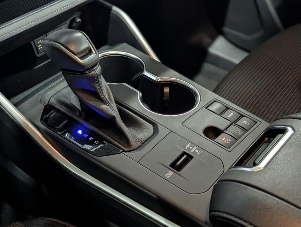 used 2023 Toyota Highlander car, priced at $30,995