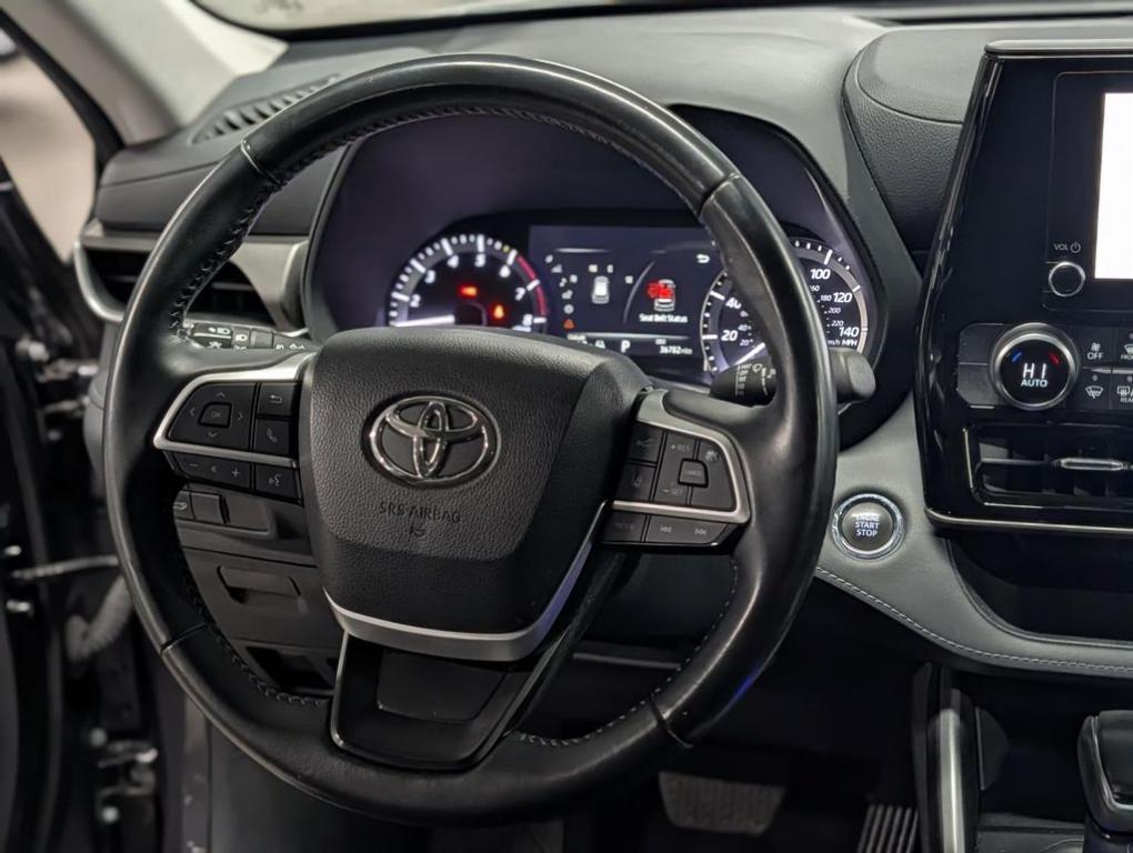 used 2023 Toyota Highlander car, priced at $30,995