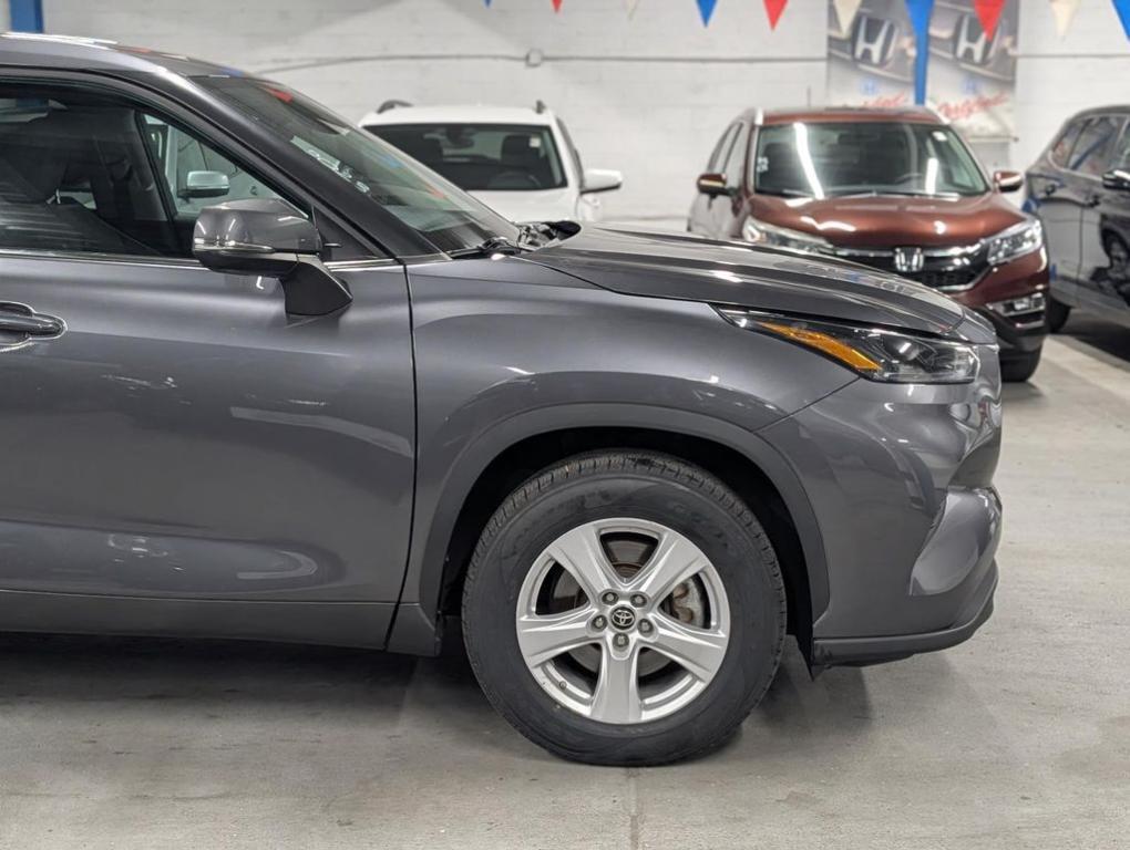 used 2023 Toyota Highlander car, priced at $30,995