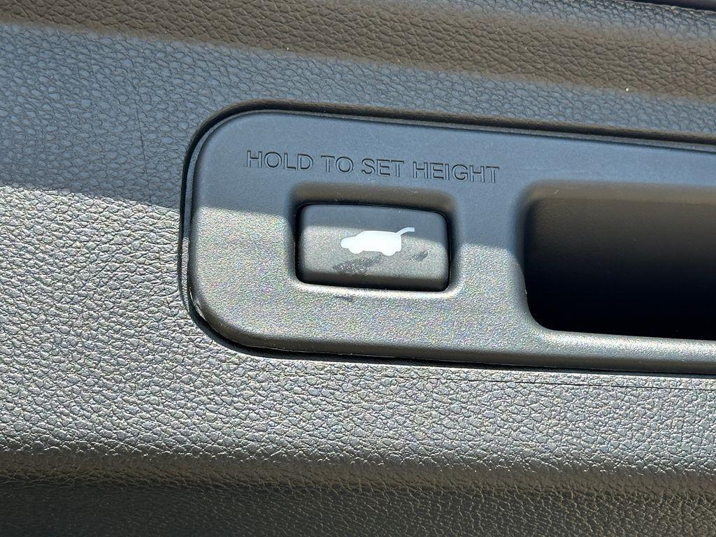 used 2025 Honda Odyssey car, priced at $44,795