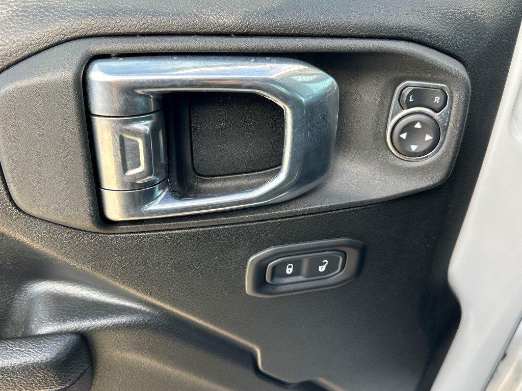 used 2022 Jeep Wrangler Unlimited car, priced at $29,195