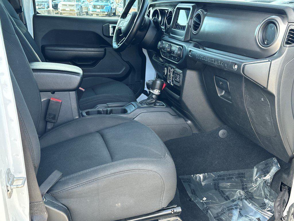 used 2022 Jeep Wrangler Unlimited car, priced at $29,195